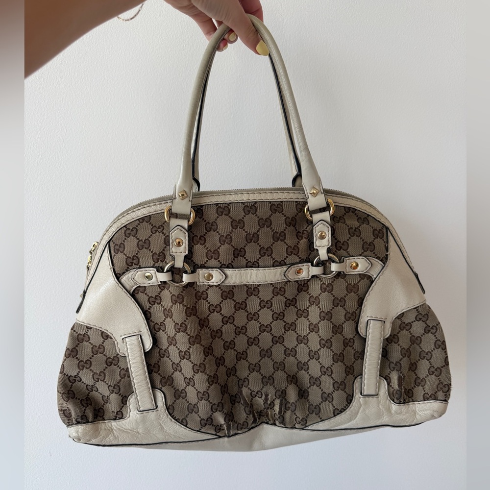 Authentic Vintage Gucci GG Shoulder Bag - Picture 3 of 10